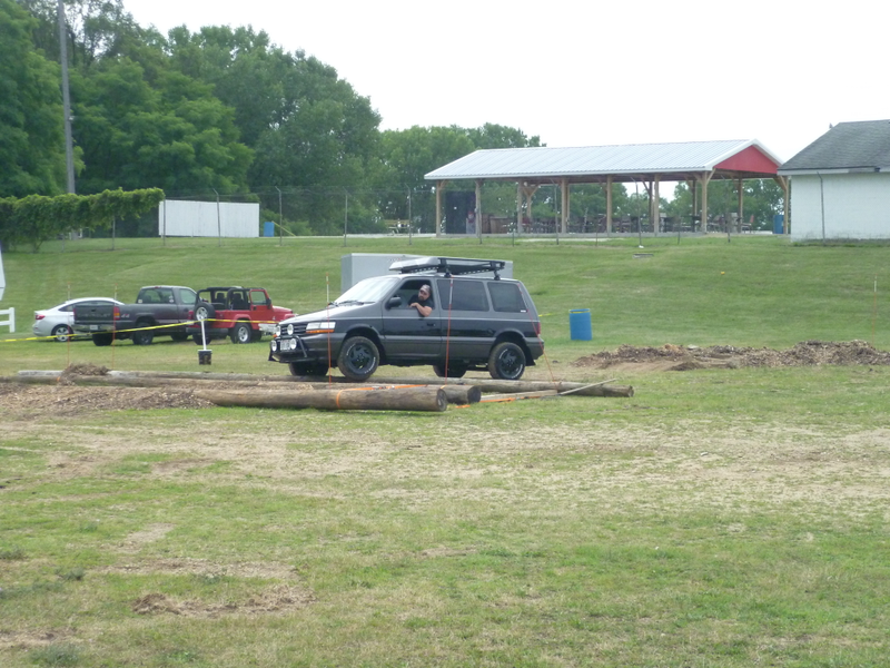 Illustration for article titled Flatfest 2019, a day of fun with the family, the minivan succeeds at shaming Subarus on the Overland course. (Afternoon repost)